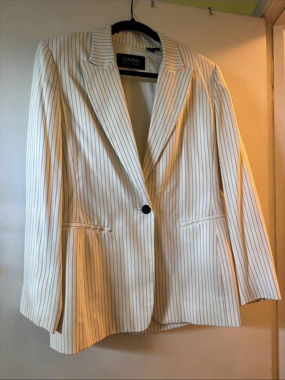 Dana Buchman Cream Blazer with Thin Black Pinstripes